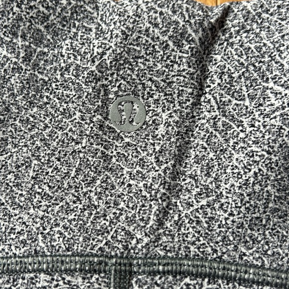 Lululemon 7/8 Leggings - Picture 3 of 7